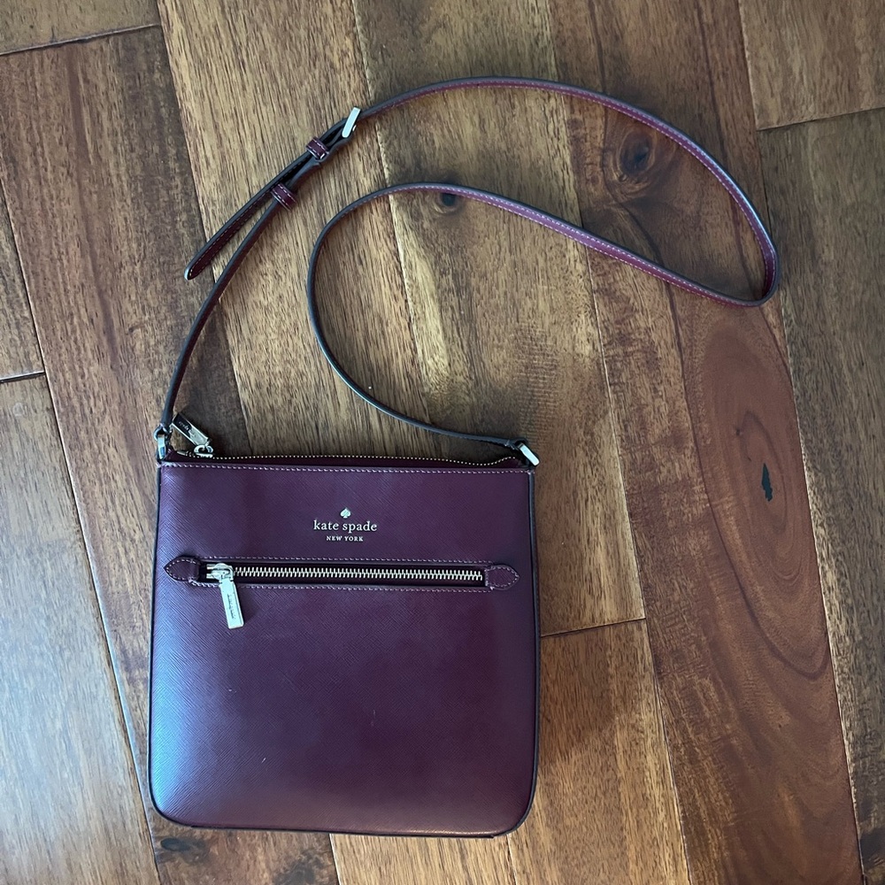 ♠️ Kate Spade Sadie North South Crossbody Bag ♠️